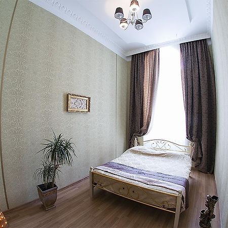 إلفيف Apartment Vozle Teatra Opery I Baleta المظهر الخارجي الصورة
