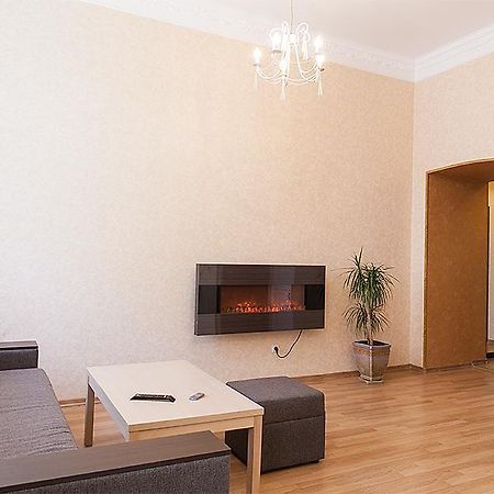 إلفيف Apartment Vozle Teatra Opery I Baleta المظهر الخارجي الصورة